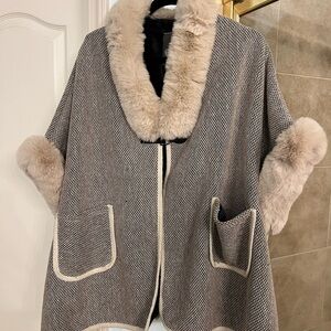 Vince Camuto Gray Fur-Trimmed Poncho